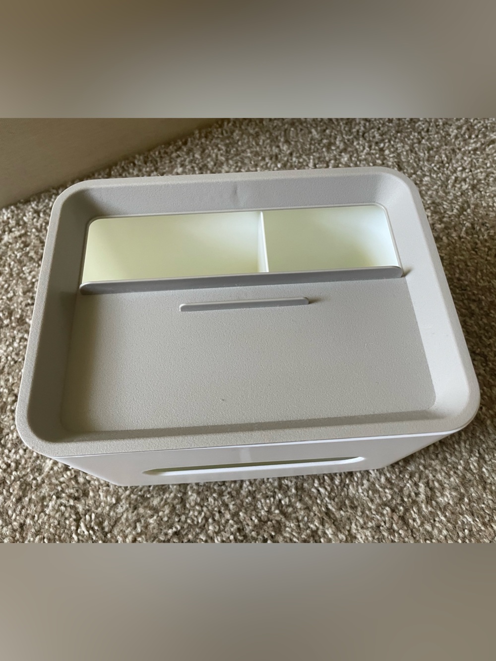 Minimal White Plastic Tissue Box Holder Organizer - Picture 2 of 7